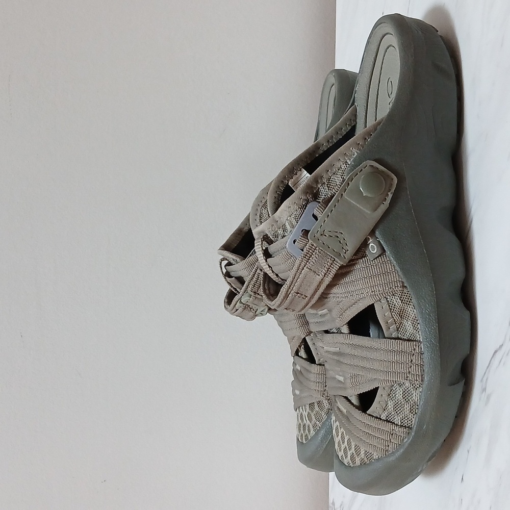 Oboz Whakata Water-Friendly Sandals Off-Road Trail Shoes - Picture 4 of 16